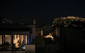 Nur Oramis Living